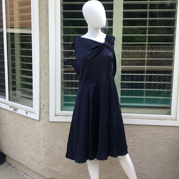 Gal Meets Glam Noelle Twist Neck Satin Dress - Picture 2 of 11